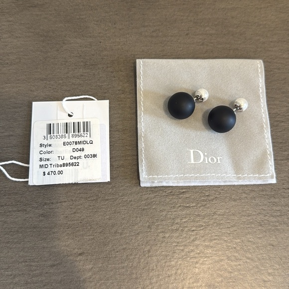 Dior | Tribales Pearl Black Earrings - Picture 8 of 9